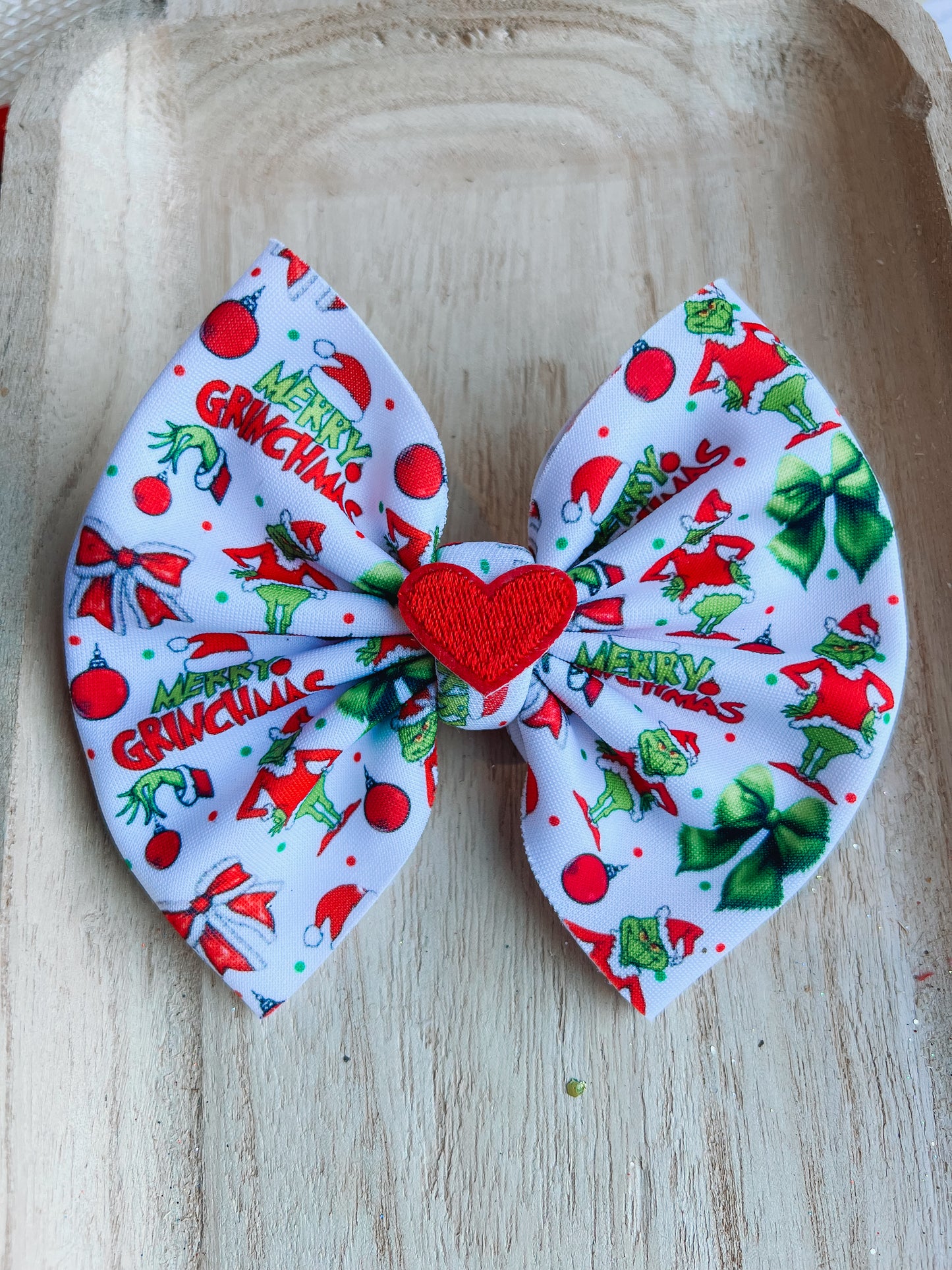 G r I n ch + heart Bow Add ons