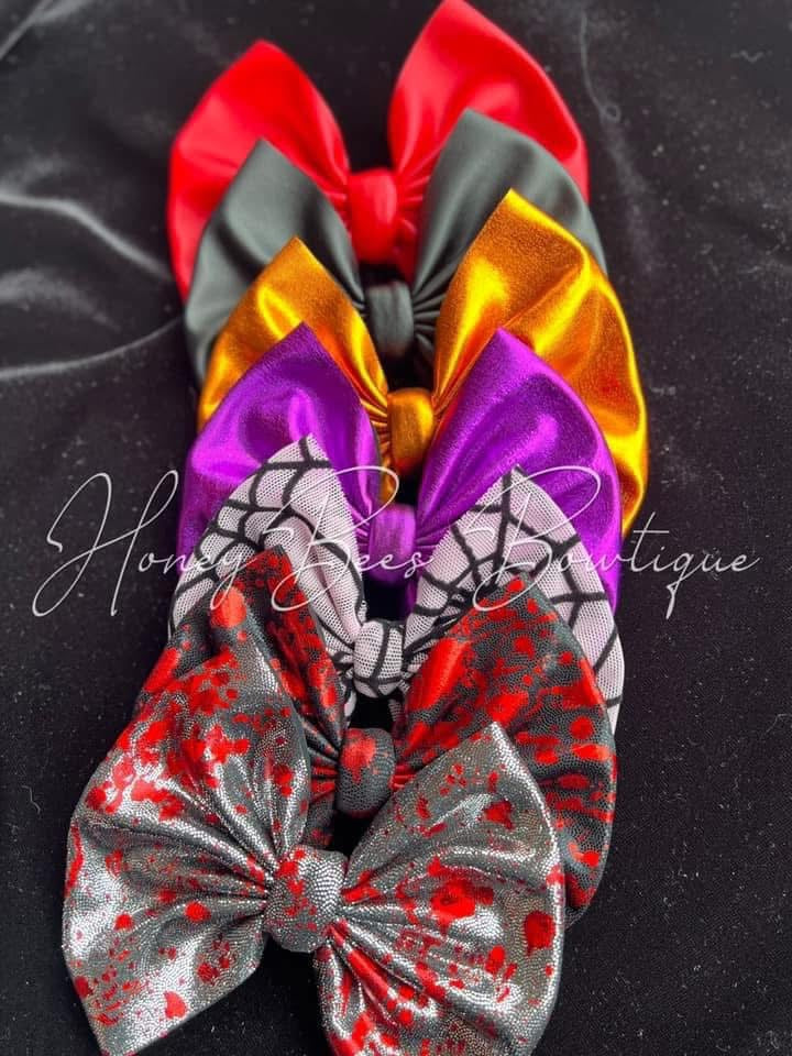 Halloween bows 10 for $20