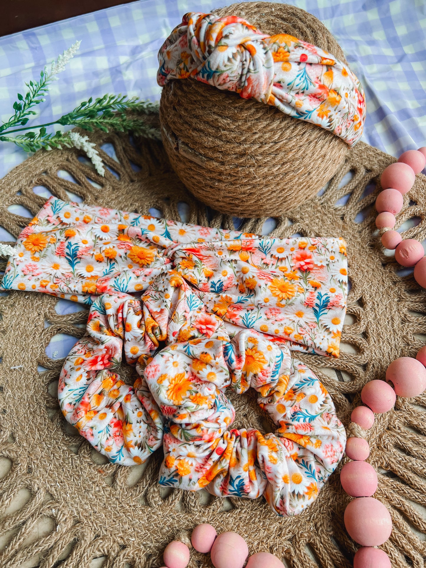 White/yellow floral twistwrap/knitted headband/scrunchie