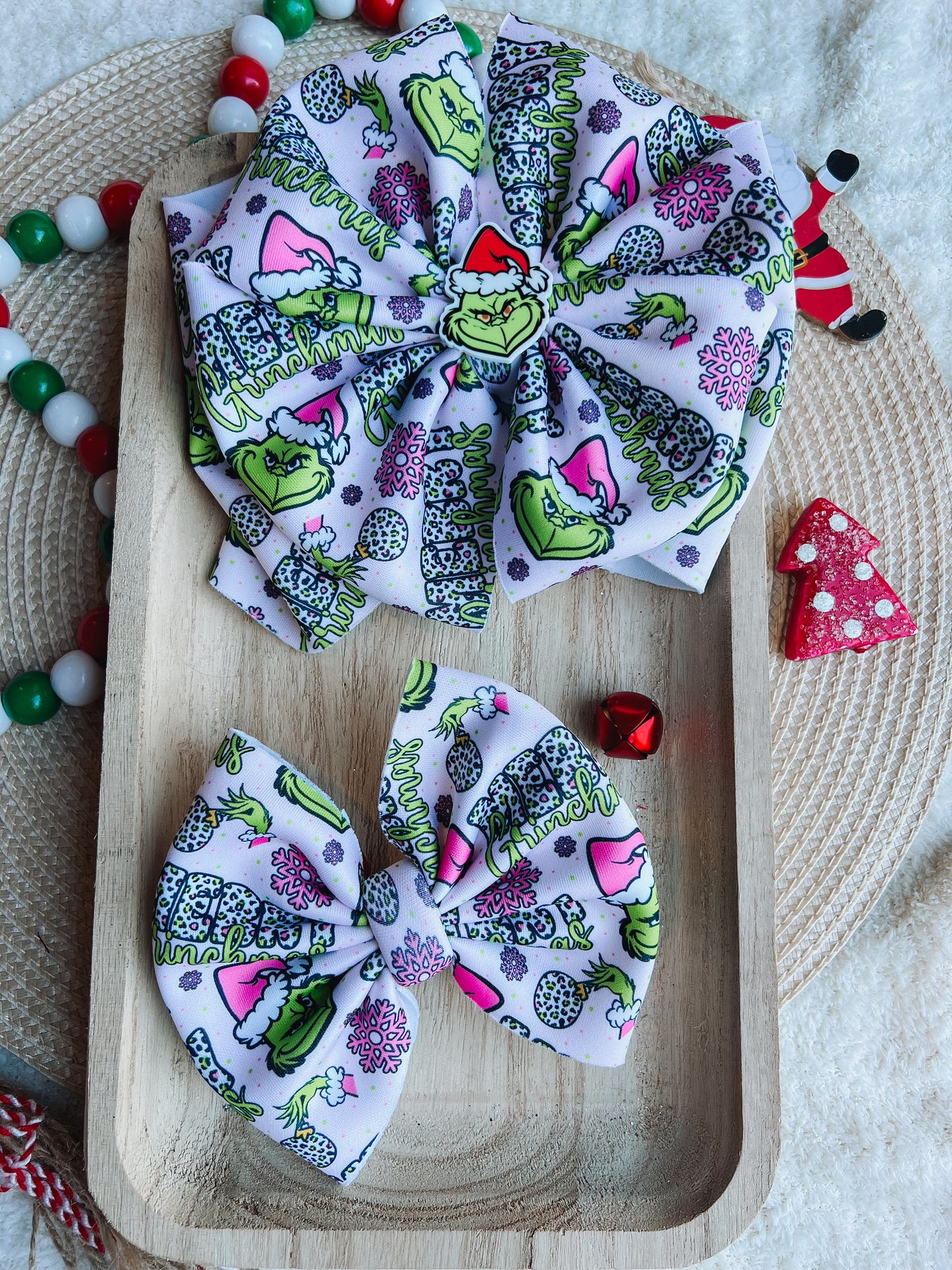 G r I n ch + heart Bow Add ons