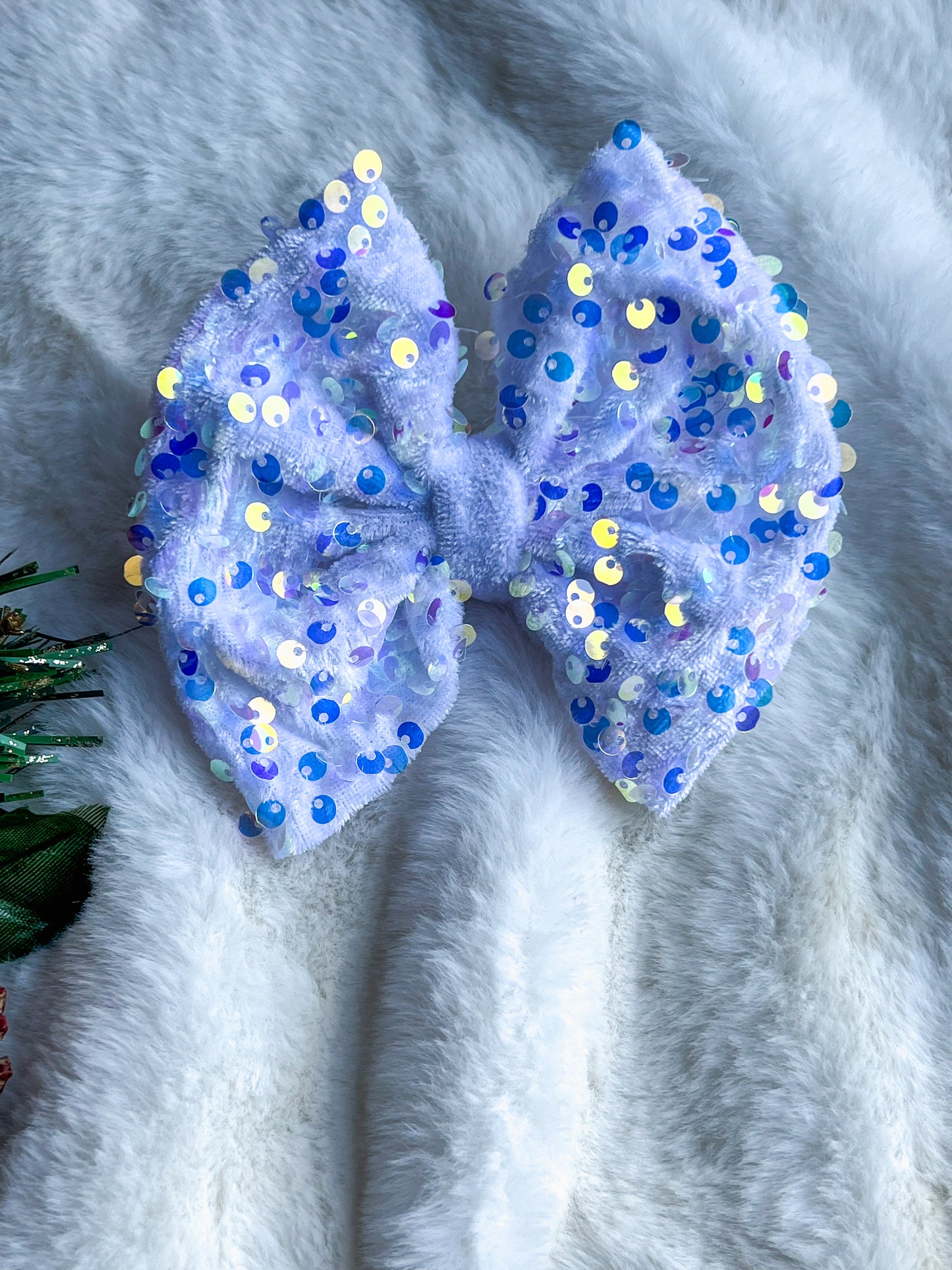 White irredescent velvet SEQUINS