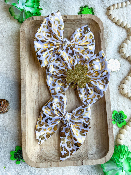 Gold leopard