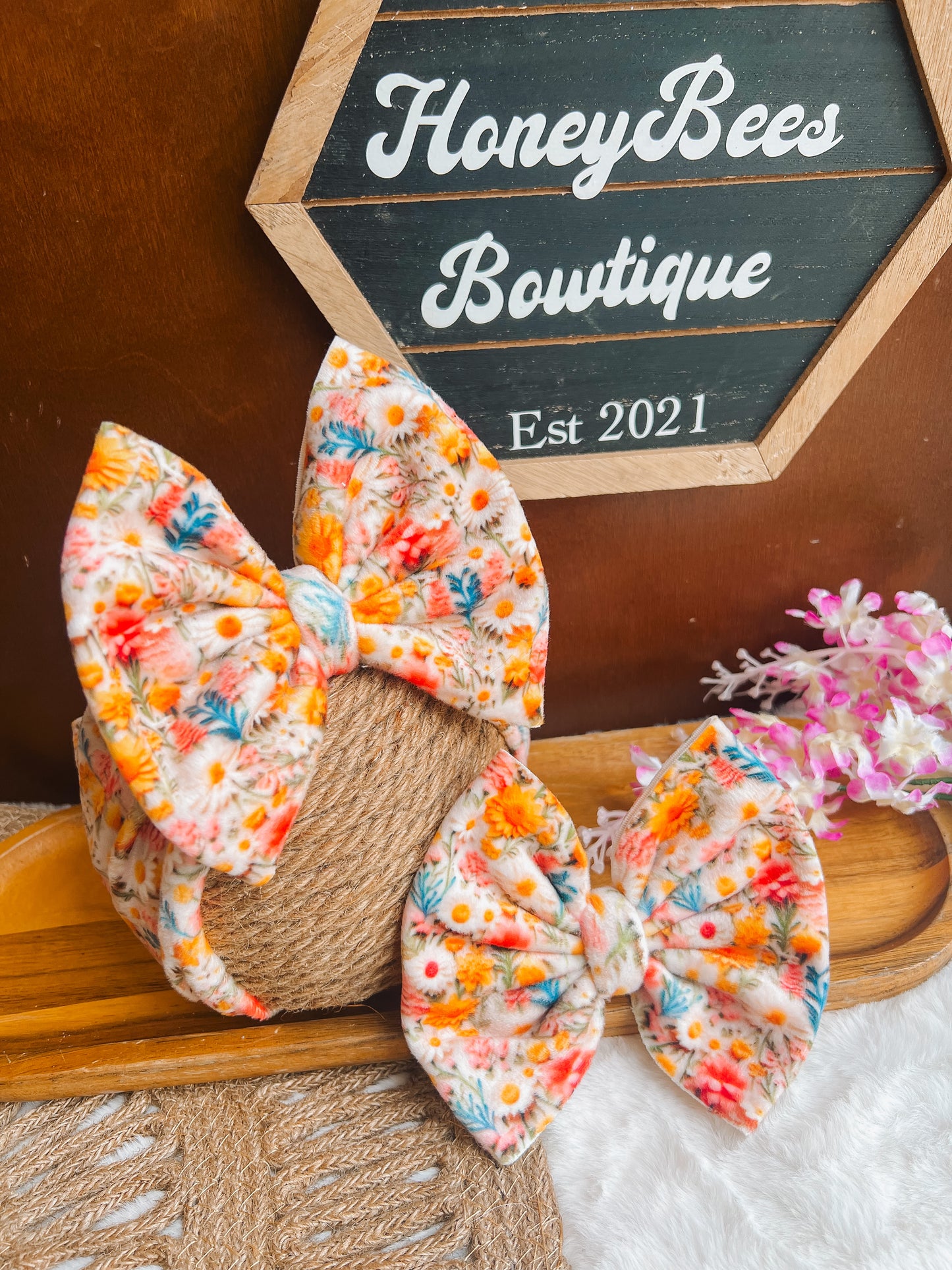 White/yellow  Floral