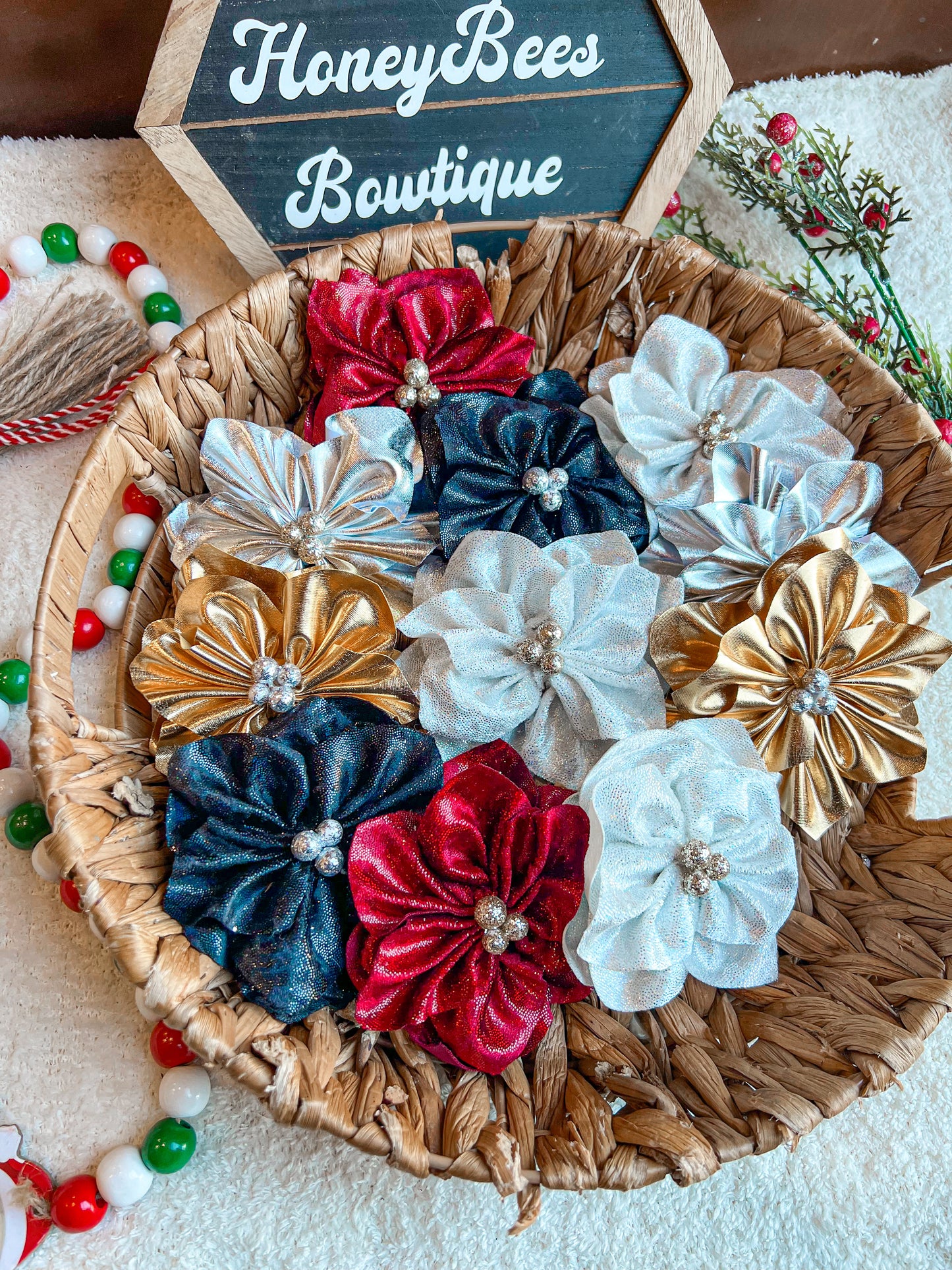 Poinsettias bows