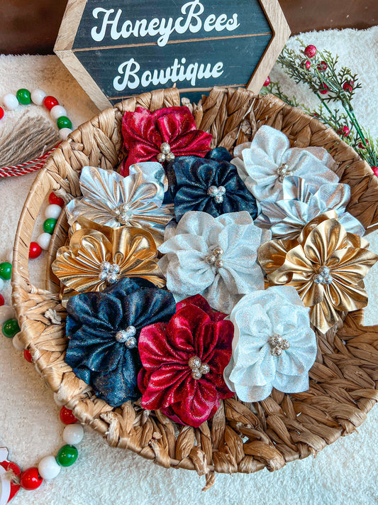 Poinsettias bows