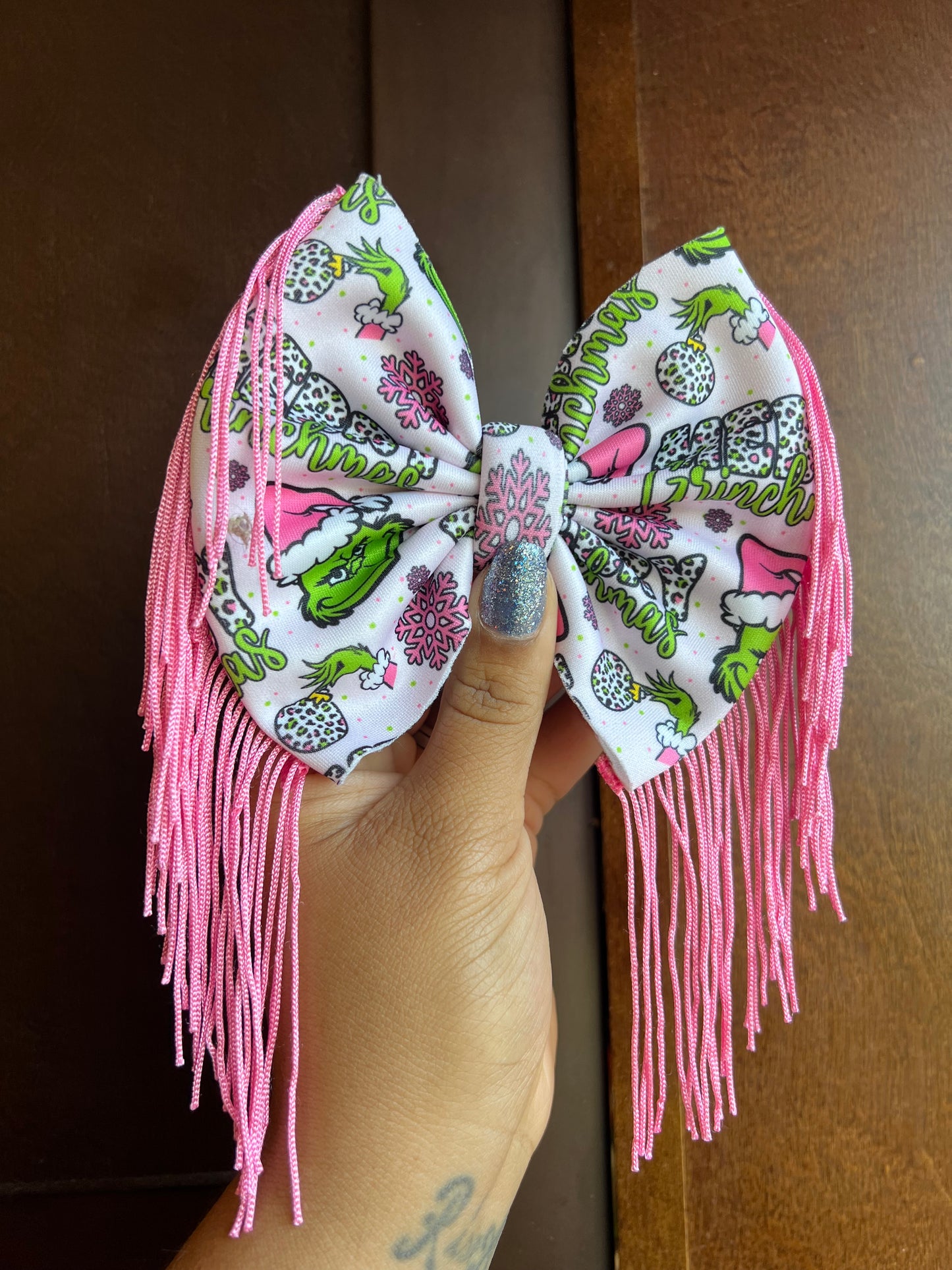 Pink loapard G r I n c h*center is a bow add on*