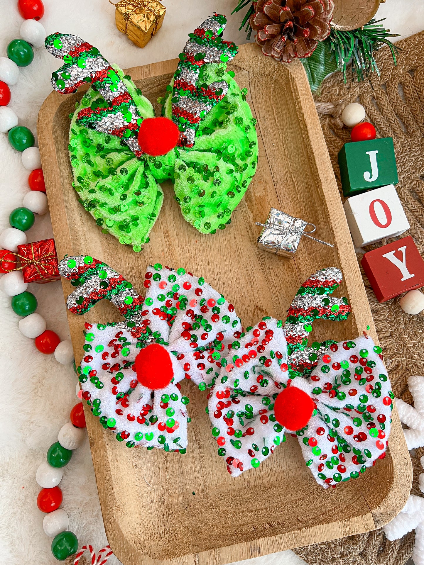 Grinchy velvet SEQUINS
